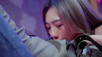 Lin Siyu Passionately Engages In Intimate Moments.