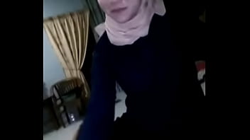 Stylish And Elegant Hijab Looks