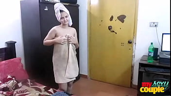 Sonia Bhabhi Post-shower Moments With Sound