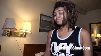 Amateur Pov Capturing A Seductive Dancer Collecting Her Rewards