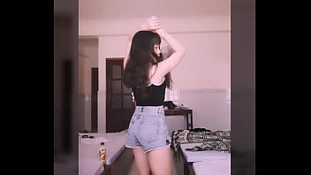 Hot Online Influencer Em Thu Lured To Hotel, Pricey But Worth The Wild Night