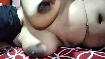Hot Desi Housewife