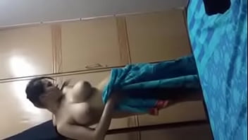 Bhabhi Fresh Out Of The Shower