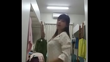 Ex-girlfriend From Chinese Indonesian Background Performs Seductive Dance