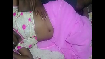 Sensual Indian Aunt In Vibrant Pink Saree Flaunting Her Curves