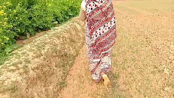 Indian Aunty’s Rough Outdoor Encounter