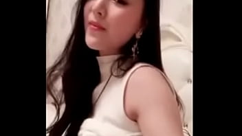 Indonesian Girl Self-pleasure