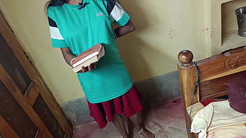 Desi Schoolgirl’s Steamy Viral Clip