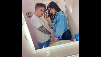 Joven De 18 Grabándose Mientras Lo Hace Con Su Novio