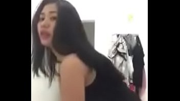 Cô Em Việt Khoe Hàng Nóng Bỏng