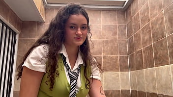 Alumna Con Pechos Enormes Seduce A Su Profesor Para Pasar Ingeniería