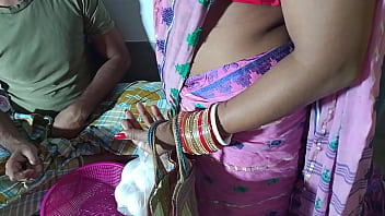 अकेली भाभी को अंडे वाले ने जबरदस्त चोदा