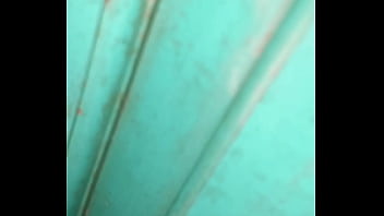 Mengintip Istri Tetangga Kos Yang Sengaja Tak Mengunci Pintu Saat Suaminya Kerja, Malah Diajak Bercinta