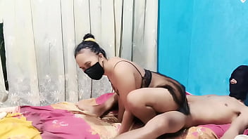 Menggoda Istri Tetangga Dengan Bikini Yang Menggairahkan