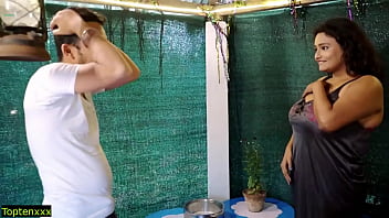 Dudwala Delivers The Full Creamy Goodness With This Stunning Indian Bhabhi