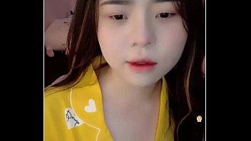 Cuộc Diễn Trực Tiếp Nóng Bỏng Trên Bigo