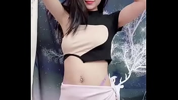 Sizzling Vietnamese Beauty Moves Part 1